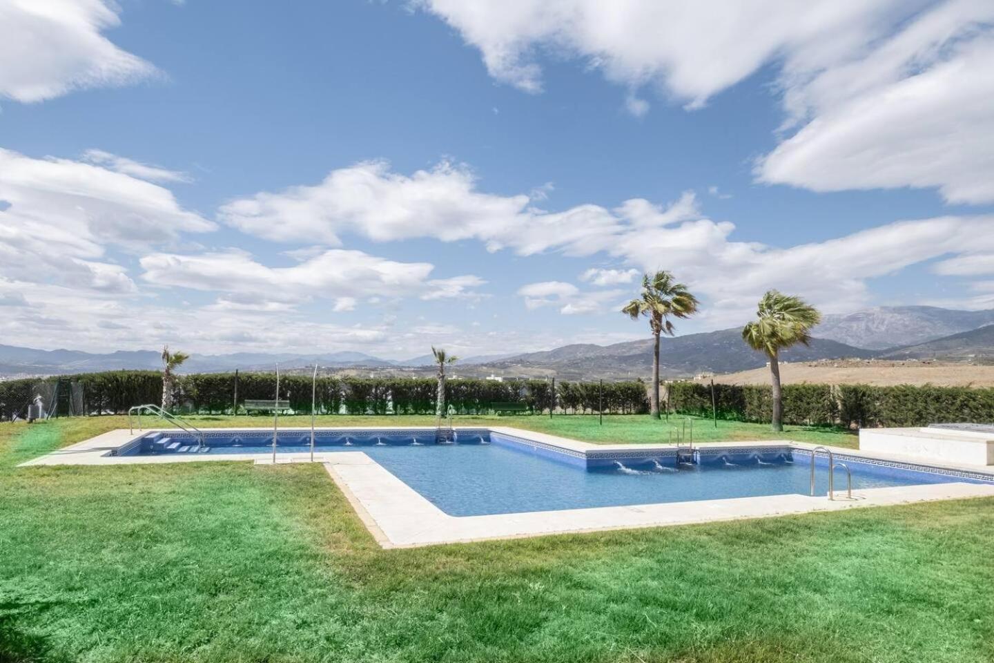 Relaxation, Golf & Beach Caleta De Velez Exterior foto
